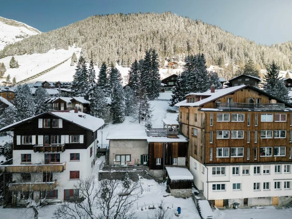 3-Zimmerwohnung mit Aussensitzplatz im Haus Murmeli, Mürren
