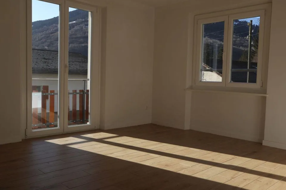 Interessante e nuova palazzina a reddito immersa nel verde, Olivone