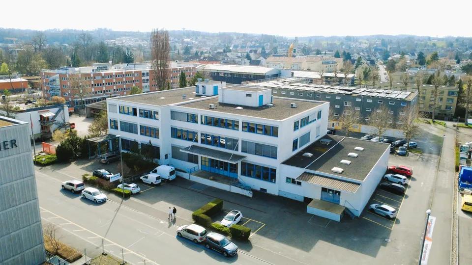 Vielseitige Gewerbeliegenschaft mit Entwicklungspotenzial in Allschwil