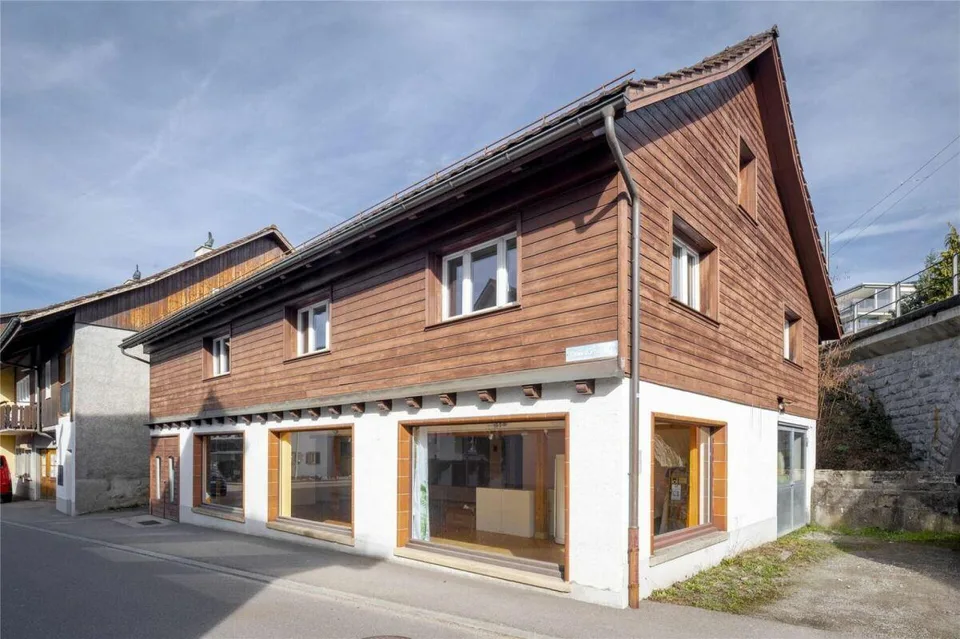 Geräumiges Gewerbeobjekt mit Potenzial