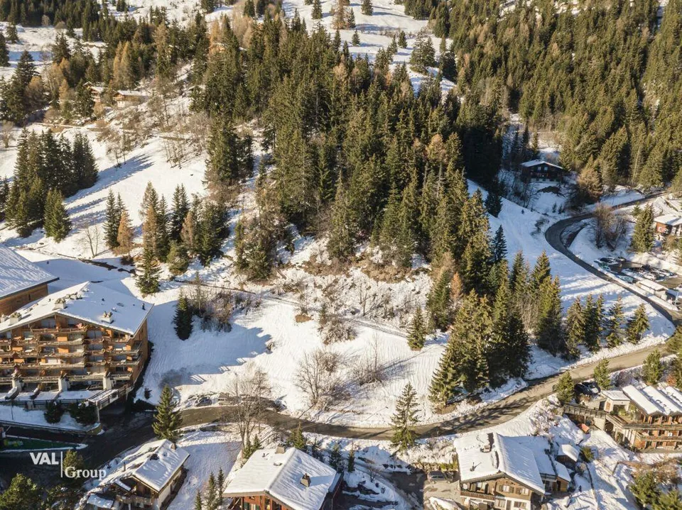 Magnifique terrain à bâtir au coeur de la station
