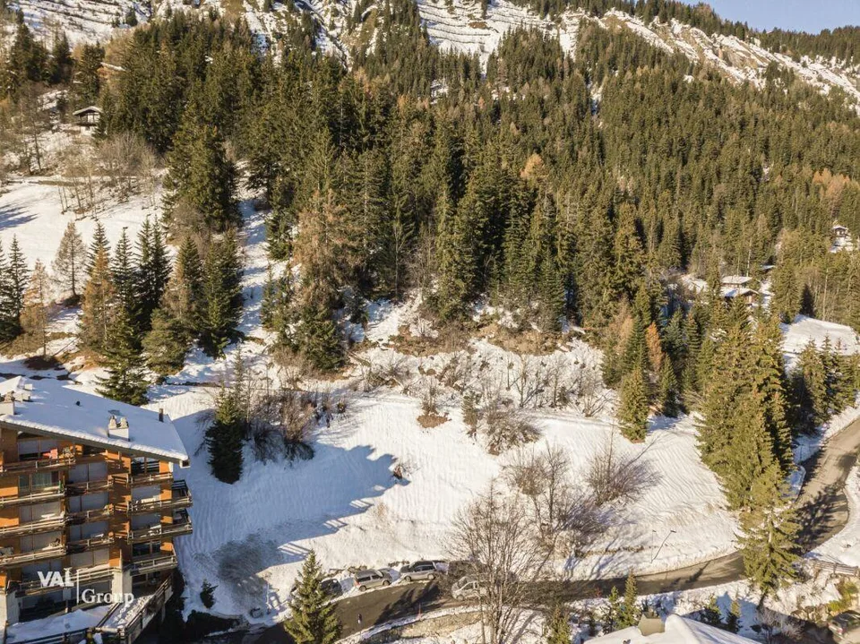 Magnifique terrain à bâtir au coeur de la station