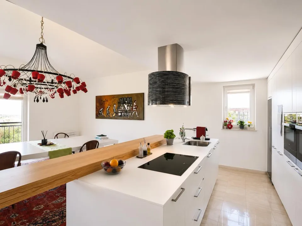 MONTAGNOLA - VENDESI ESCLUSIVO DUPLEX 5.5 LOCALI VISTA LAGO