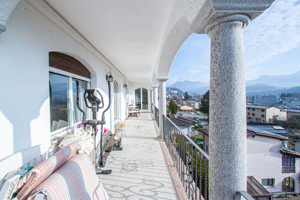 Herrliche Villa aufgeteilt in drei unabhängige Wohnungen | Splendid... – photo 9 sur 19