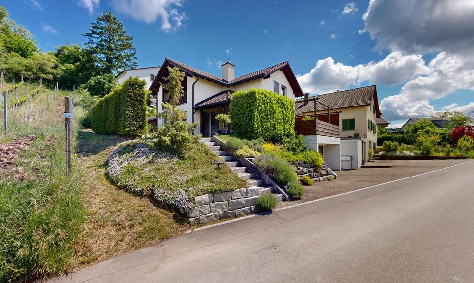 Einfamilienhaus mit viel Privatsphäre und unverbaubarem Ausblick