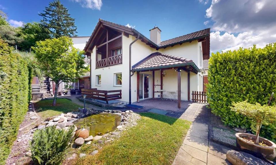 Einfamilienhaus mit viel Privatsphäre und unverbaubarem Ausblick
