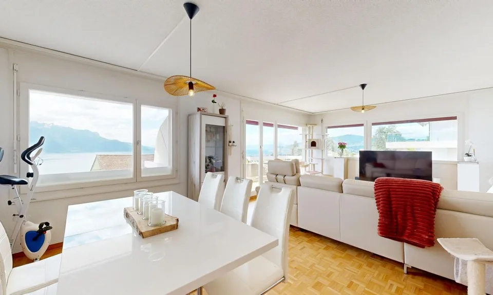 Wohnung mit Panoramablick auf den See – Mietinvestition, Chernex