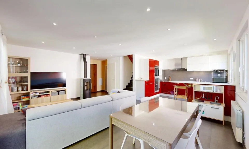 Duplex of 4.5 rooms – Elegance, light and quality of life – photo 25 of 34