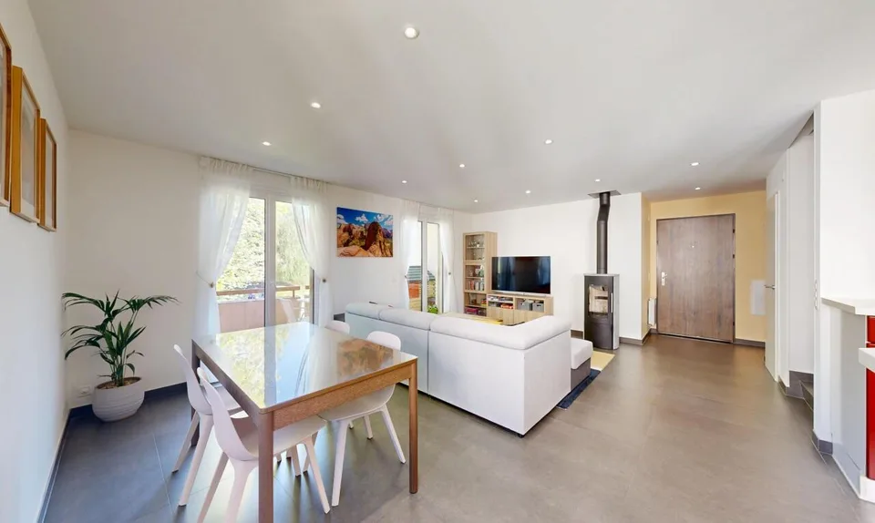 Duplex of 4.5 rooms – Elegance, light and quality of life – photo 20 of 34