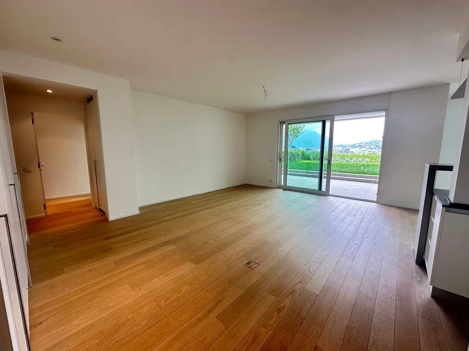 Private Lakefront Living at Emerald Living – THE VIEW Lugano | Priv...