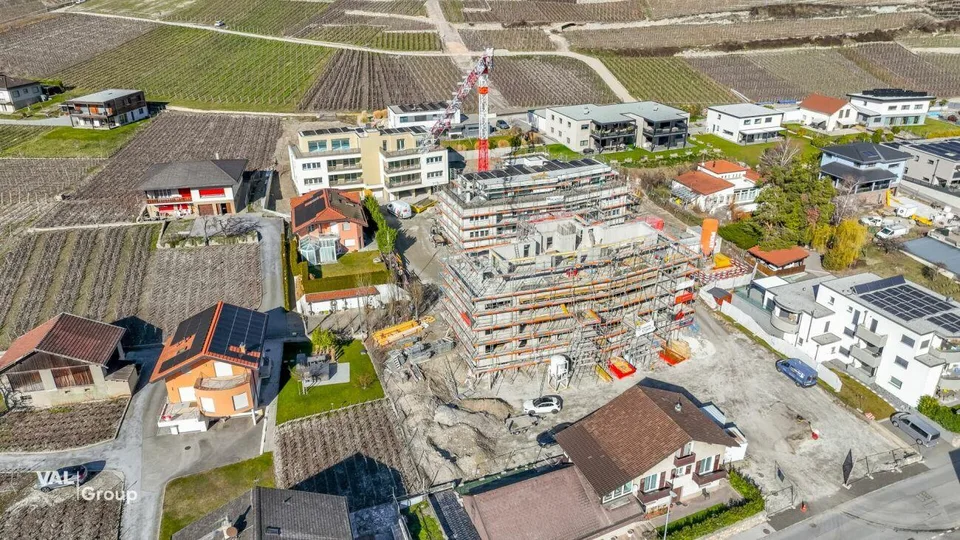 Hochwertige Neubauwohnung: Lichtdurchflutetes Wohnen mit Stil