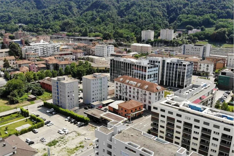 PALAZZINA A REDDITO NEL CENTRO DI CHIASSO