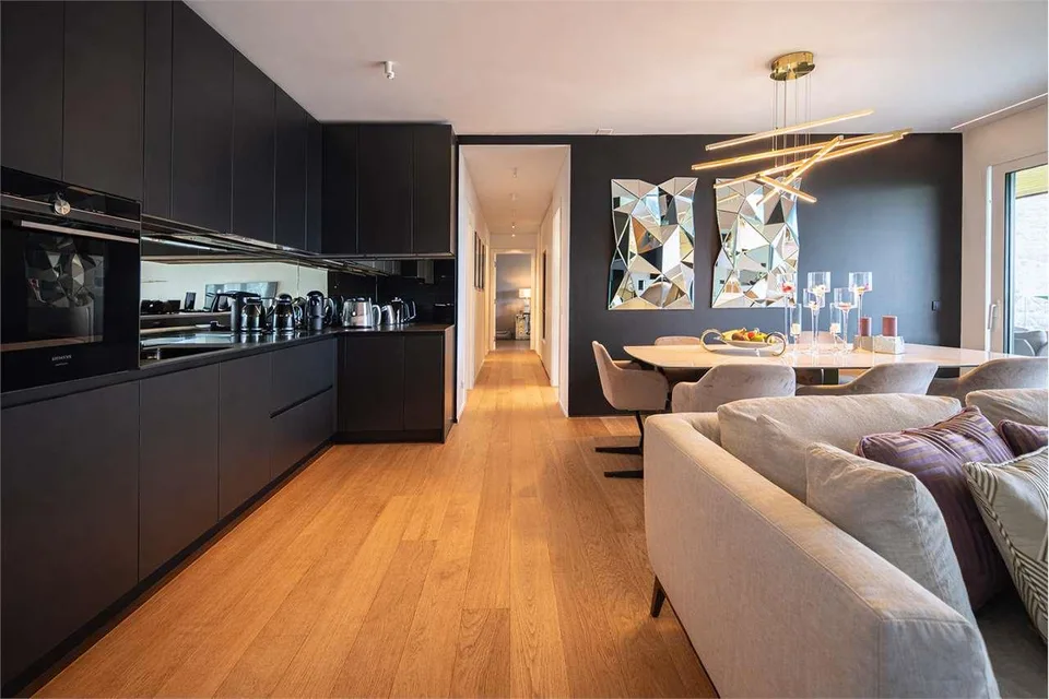 Elegante 3.5-Zimmer-Wohnung mit Seeblick