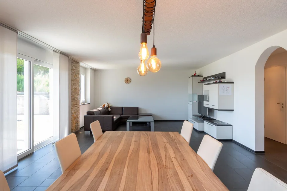 Schönes Einfamilienhaus an zentraler und ruhiger Lage – Foto 9 von 24