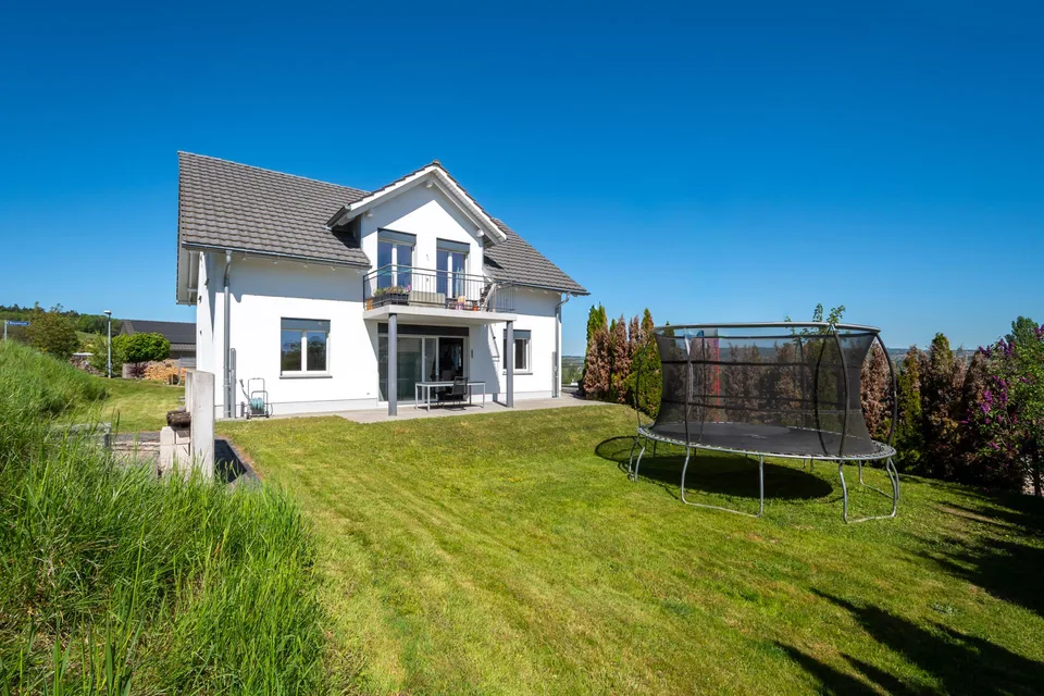 Schönes Einfamilienhaus an zentraler und ruhiger Lage