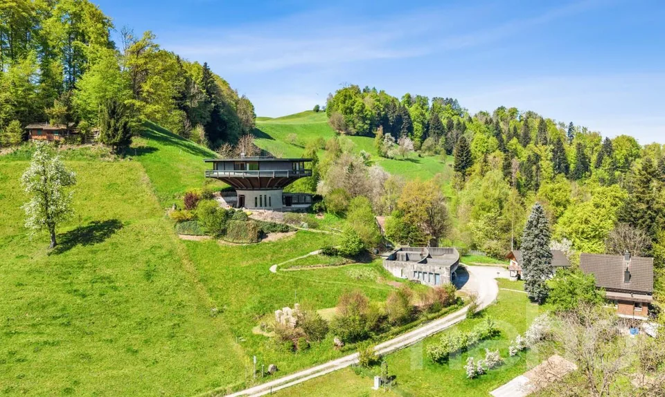 Wohnen im Rundhus. Architektur, Natur und Ruhe in Neuheim