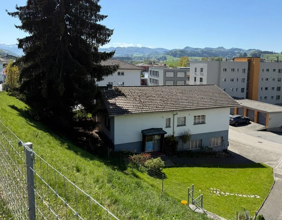 Einfamilienhaus 6.5 Zimmer
