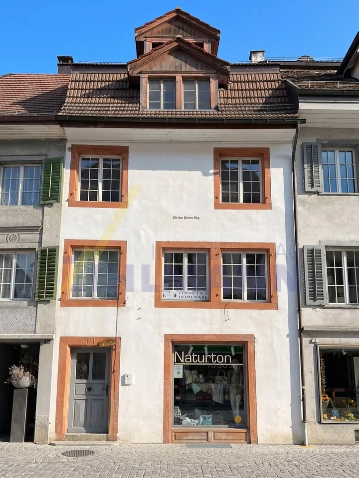 Historisches Wohn- und Geschäftshaus mit Potenzial