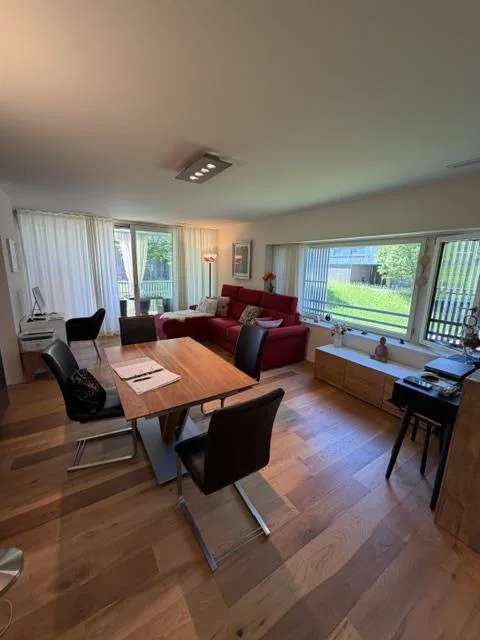 Moderne 2.5-Zimmer-Terrassenwohnung in Jona – Minergie-zertifiziert