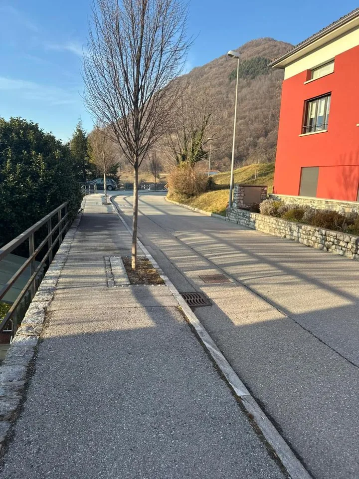terreno edificabile di 623 m2 molto tranquilla, soleggiata con bell... – Foto 9 von 18