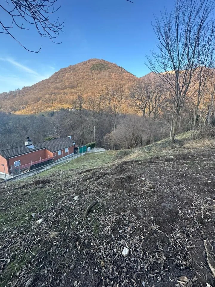 terreno edificabile di 623 m2 molto tranquilla, soleggiata con bell... – Foto 12 von 18