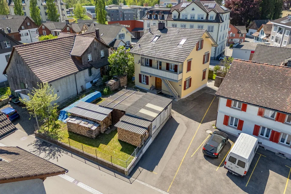 Schönes Wohnhaus mit Garten mitten im Dorfkern