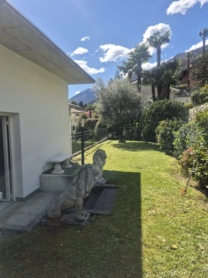 BRISSAGO- Attico 4.5 alto standing con giardino e vista lago – Foto 10 von 12
