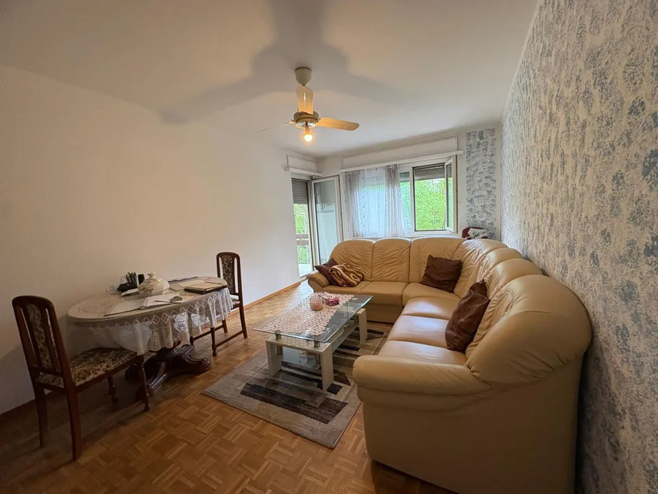 appartamento 2,5 locali nel secondo piano / 2 1/2-Zimmer-Wohnung im...