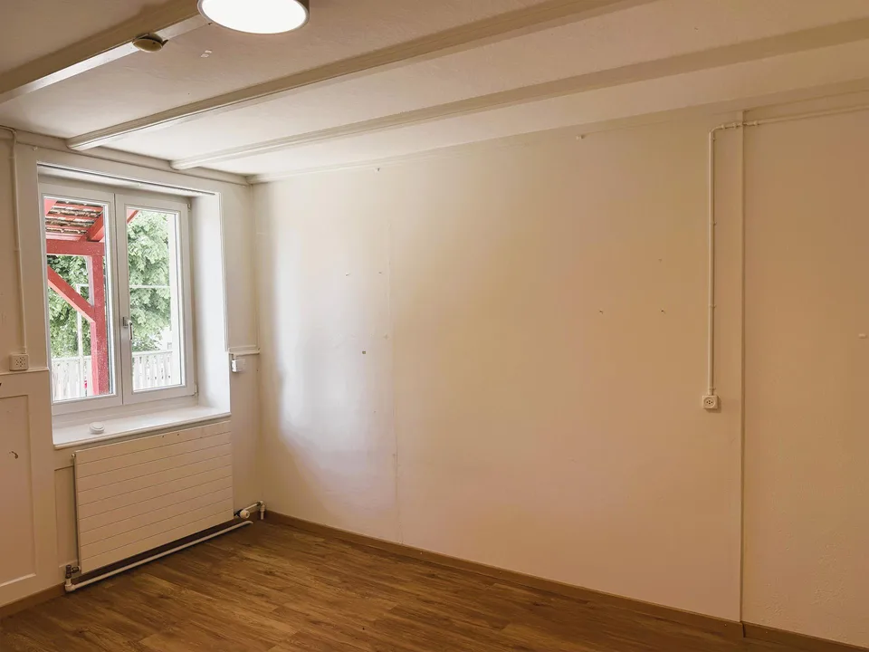 Grosszügiges Wohnhaus mit 2-3 Wohnungen und Ausbaupotential im Städtli – Foto 10 von 18