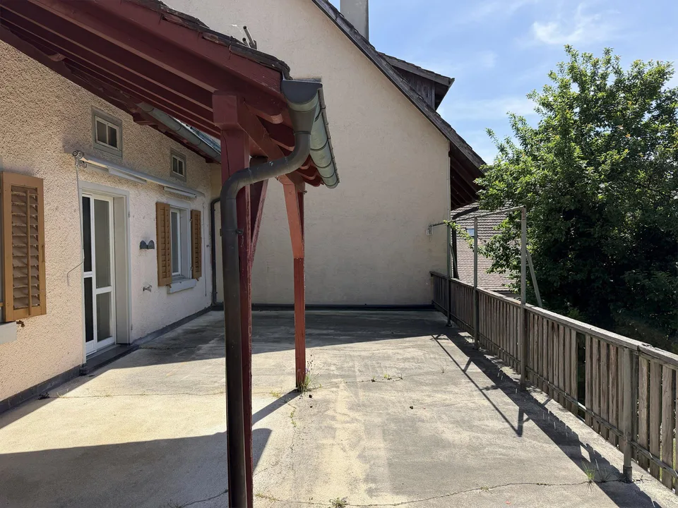 Grosszügiges Wohnhaus mit 2-3 Wohnungen und Ausbaupotential im Städtli – Foto 14 von 18