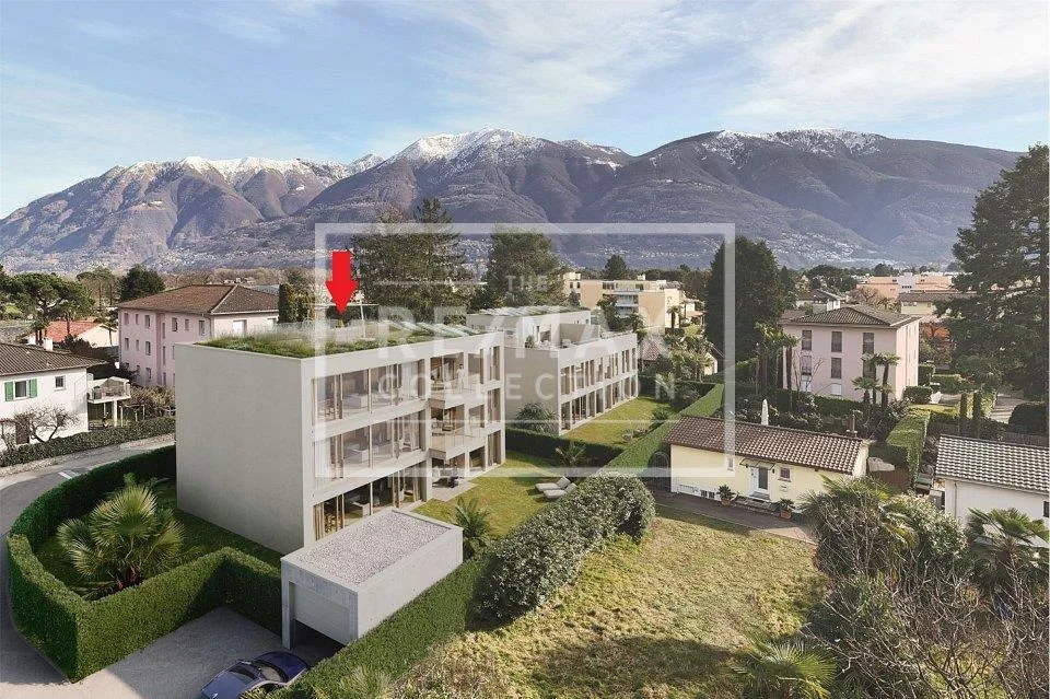 Investimento. Nuovo complesso residenziale con 3 appartamenti, comp...