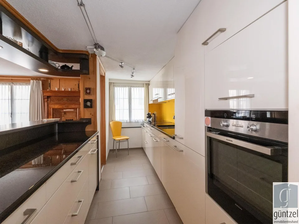 Zweifamilienhaus mit Ladengeschäft - gut geeignet zur Selbstnutzung – Foto 8 von 13