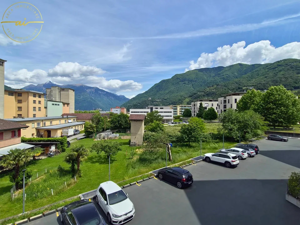 MODERNO APPARTAMENTO DI 3.5 LOCALI CON AMPIA TERRAZZA