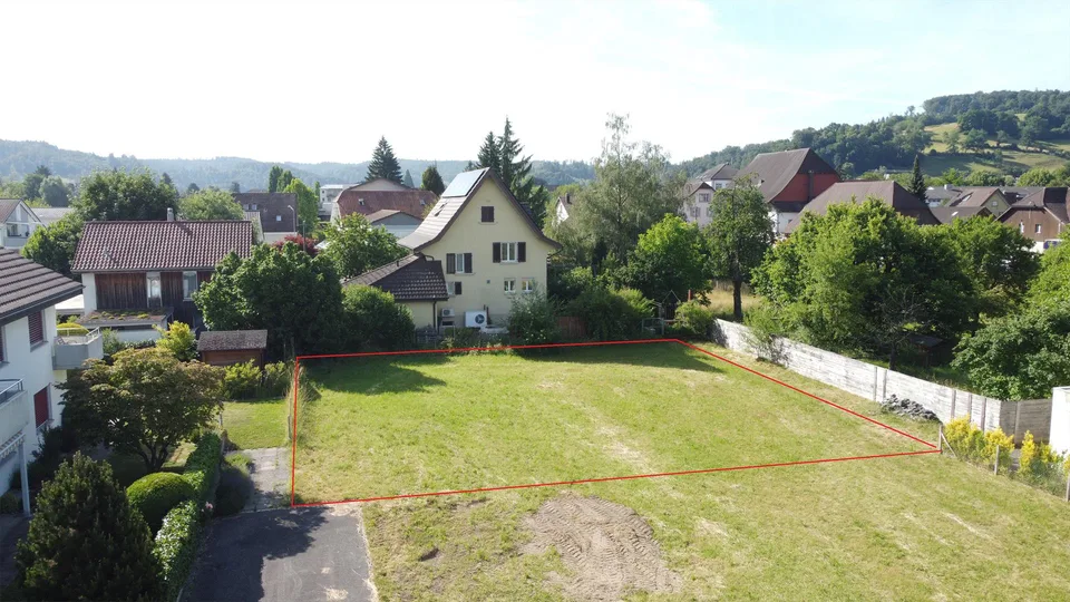 Baulandparzelle an ruhiger Lage!