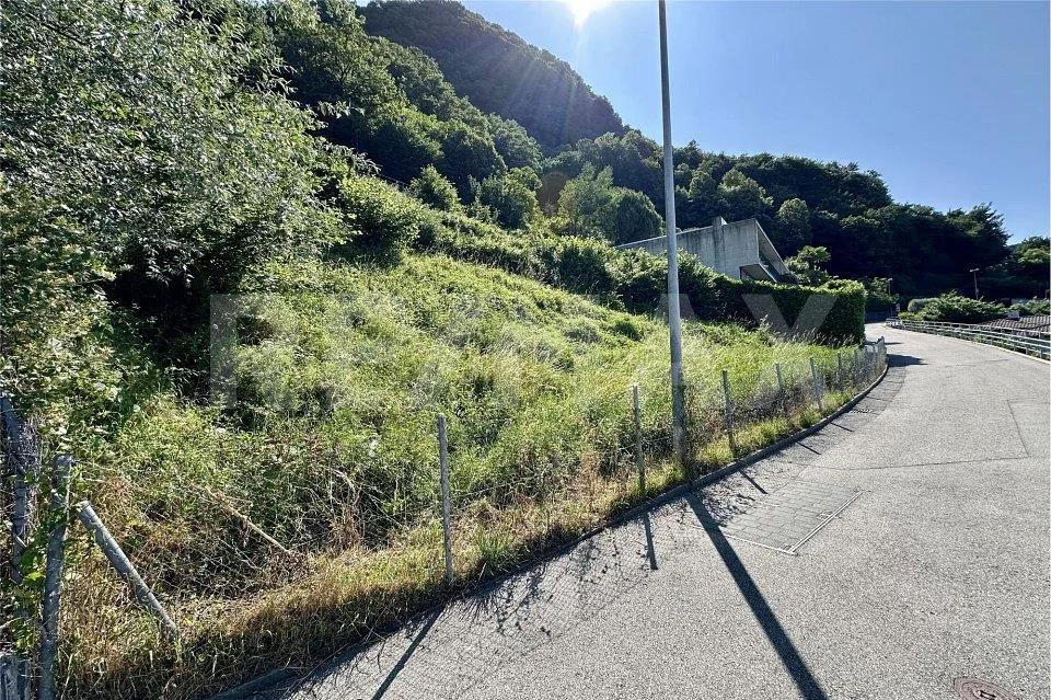 Rara Opportunità ad Aldesago – Terreno Edificabile con Vista Mozzaf...