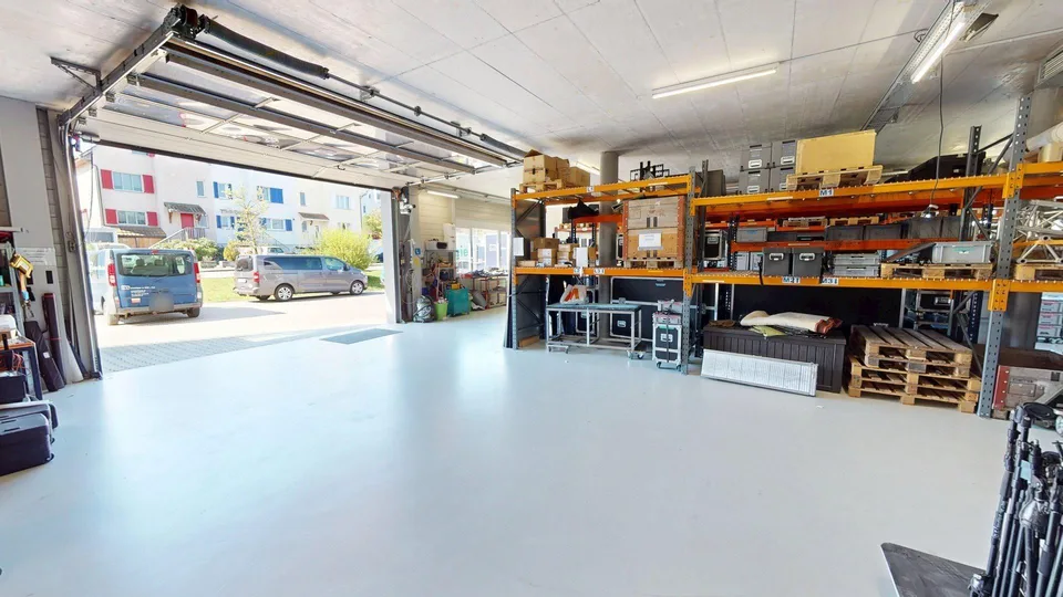 Gewerbeliegenschaft mit Büro, Lager / Produktion und Einstellhalle ... – Foto 22 von 27
