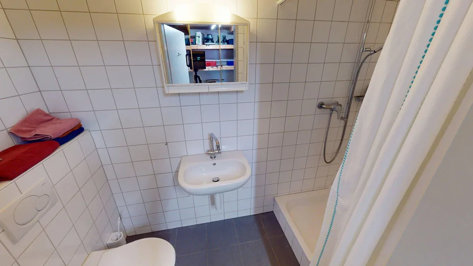 Gewerbeliegenschaft mit Büro, Lager / Produktion und Einstellhalle ... – Foto 23 von 27