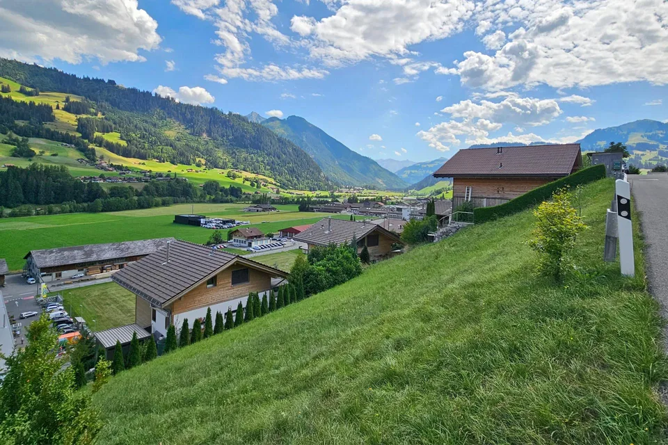 Neubau 5½ bis 6½ Zimmer Einfamilienhaus an aussichtsreicher Hanglage