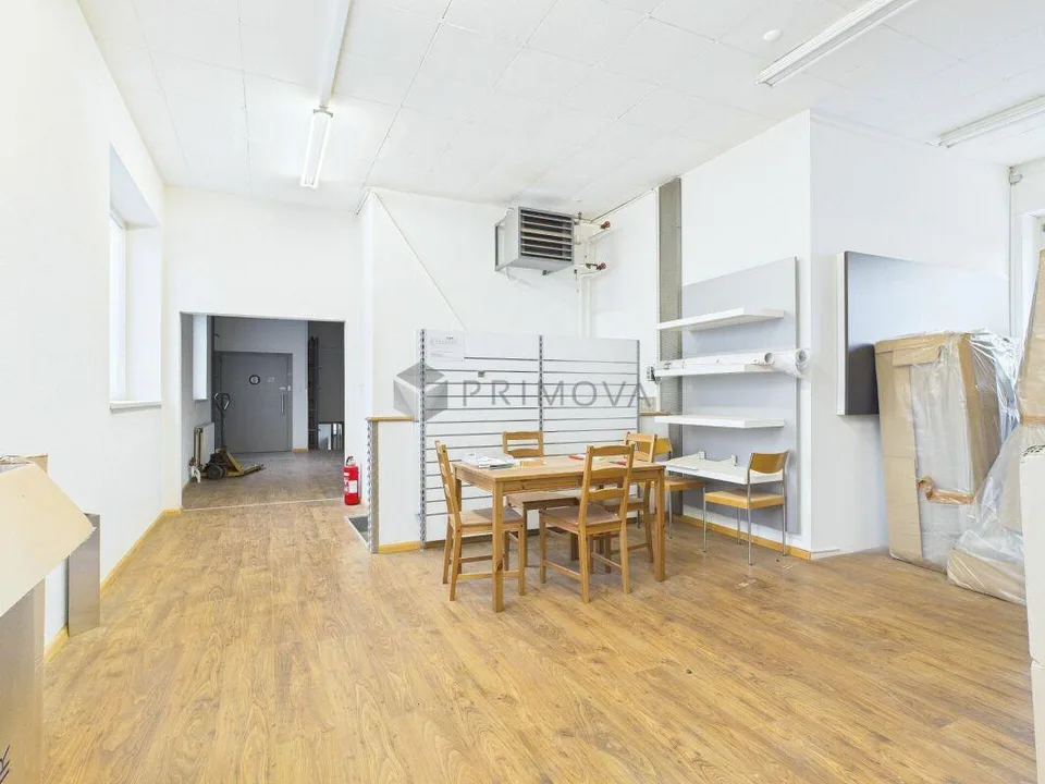 Profitieren Sie von 320m² Gewerbefläche in bester Hafenlage zu eine... – Foto 6 von 9