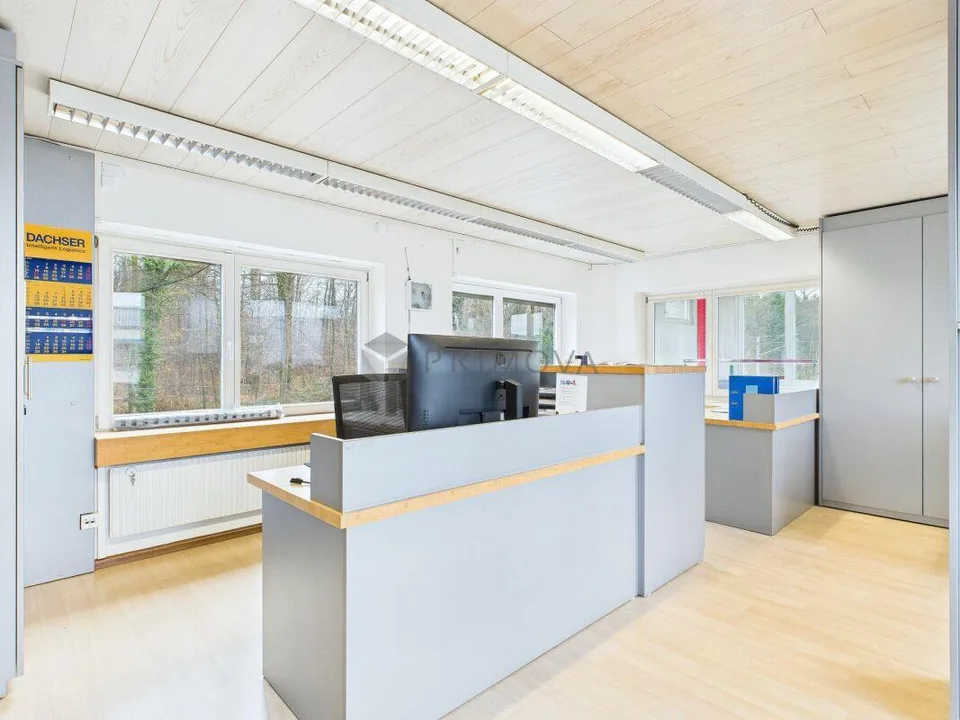 Profitieren Sie von 320m² Gewerbefläche in bester Hafenlage zu eine...