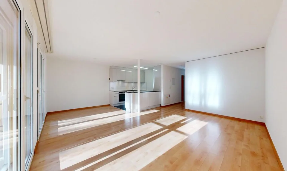 Lichtdurchflutete 3.5-Zimmer-Wohnung in Samstagern