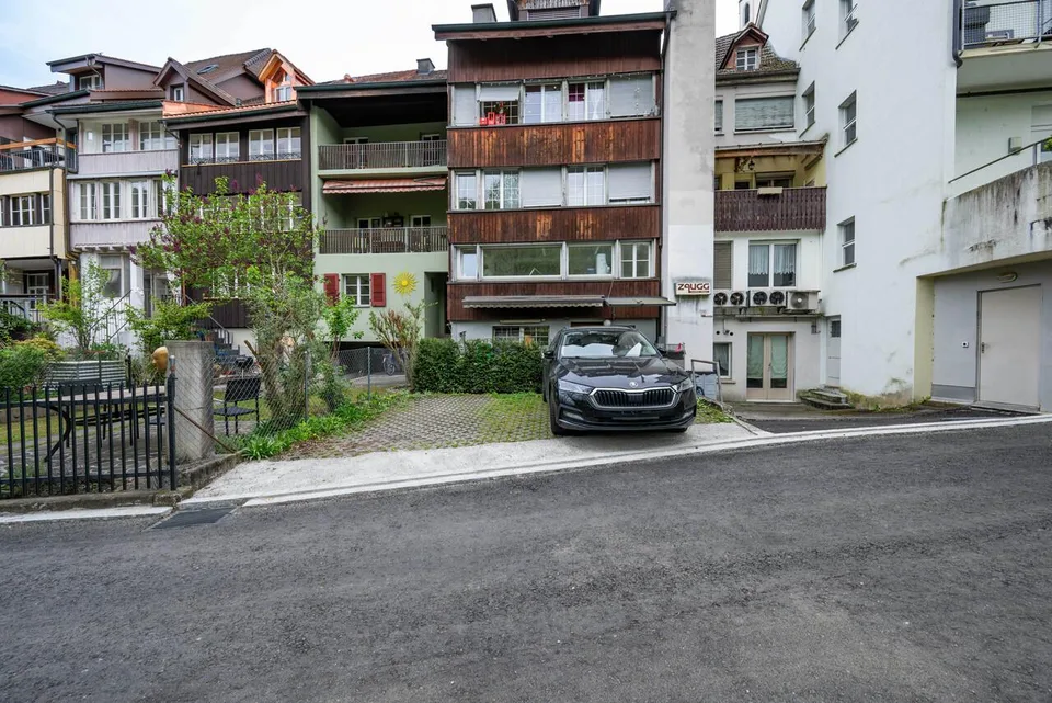 Altstadt. Aare. Mehrfamilienhaus. – foto 9 di 13
