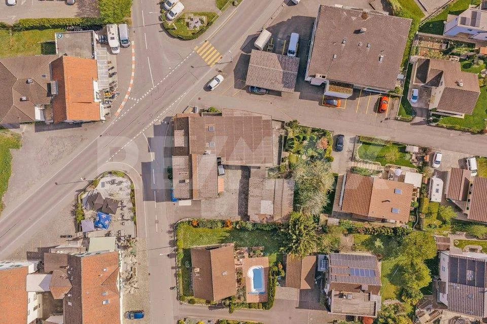 Mehrfamilienhaus mit Optionen