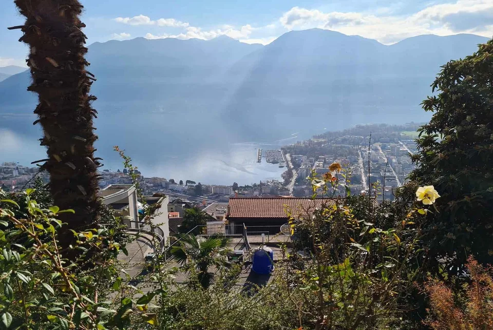 AFFARE - AMPIO TERRENO EDIFICABILE CON VISTA LAGO A LOCARNO