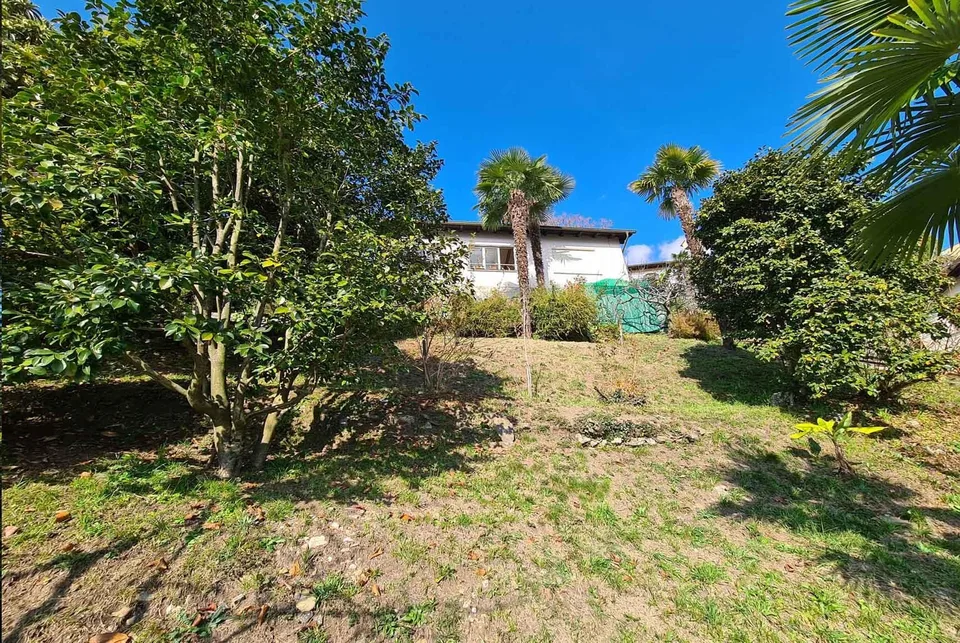 AFFARE - AMPIO TERRENO EDIFICABILE CON VISTA LAGO A LOCARNO