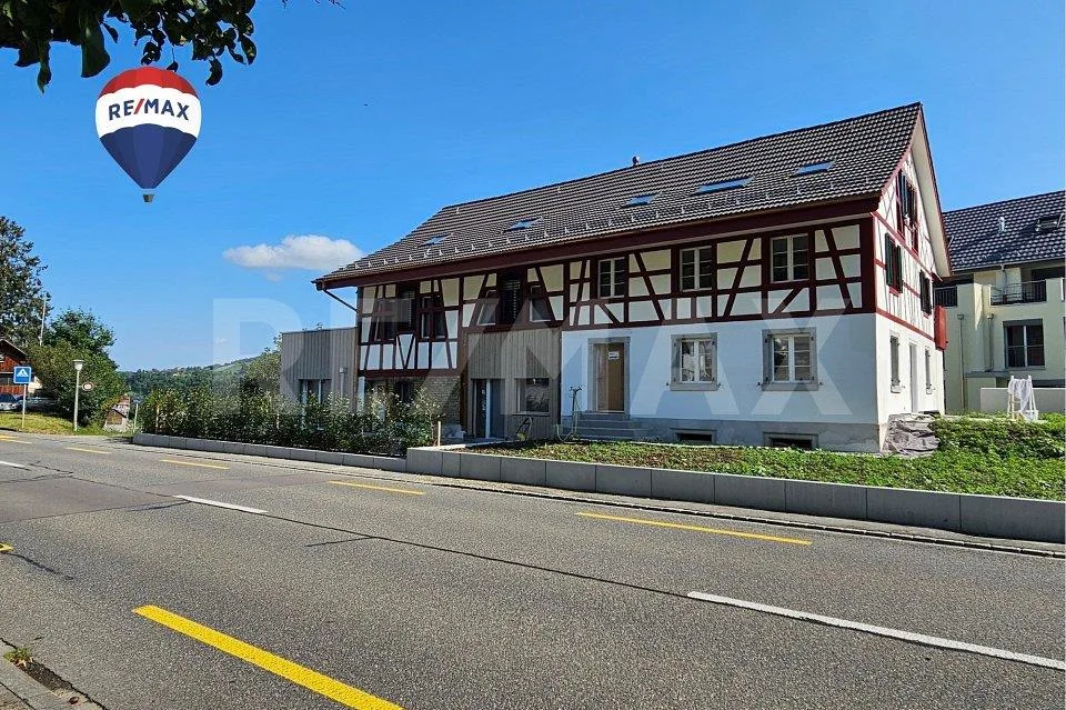 Bezugsbereites 5.5-Zi.- Riegelhaus an zentraler Wohnlage