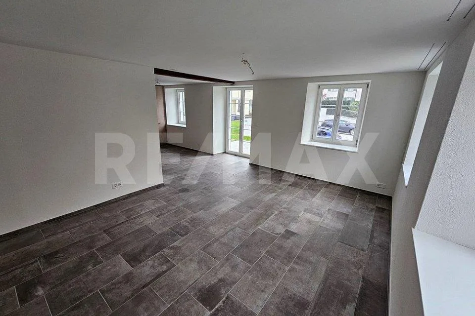 Bezugsbereites 5.5-Zi.- Riegelhaus an zentraler Wohnlage