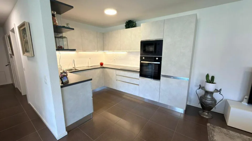 LOCARNO - moderne 3 1/2 Zi-Wohnung nähe Piazza Grande und See