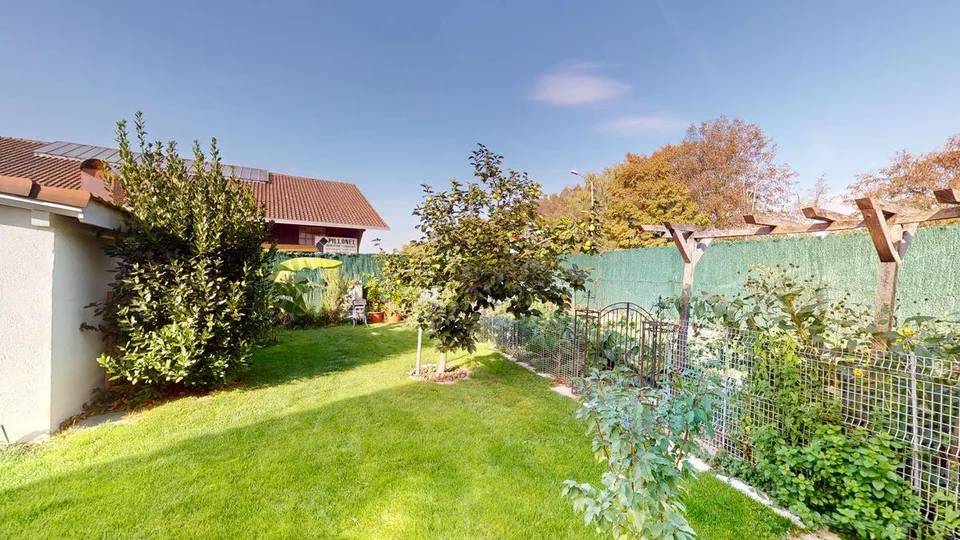 Villa familiale avec piscine et pool house à Payerne!
