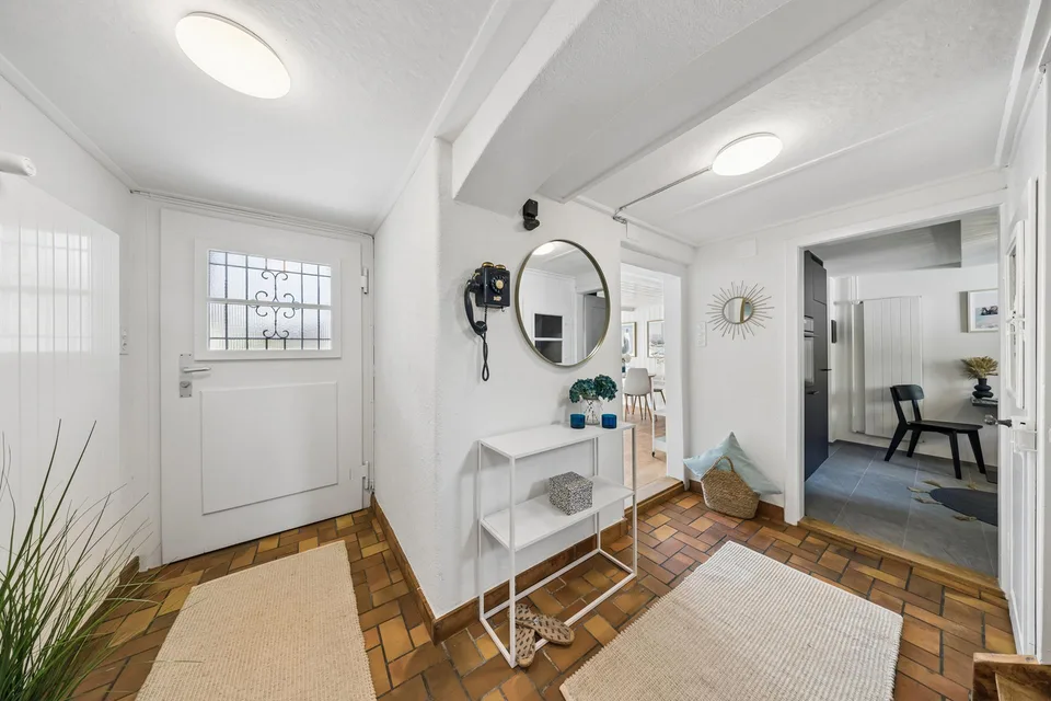 liebevoll saniertes 4.5-Zimmer-Doppeleinfamilienhaus in Riedern – photo 9 of 30